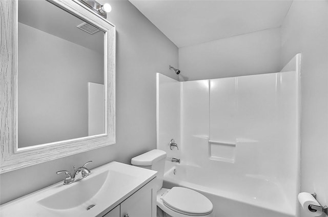 1545 22nd Ave SW, Vero Beach, FL 32962 - full bathroom featuring vanity and  shower combination