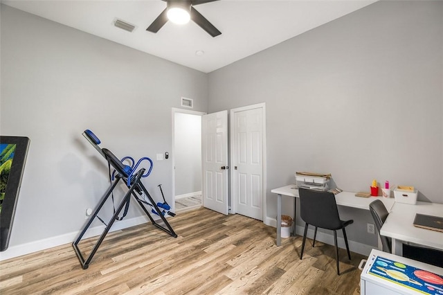 office area featuring wood-type flooring and ceiling fan