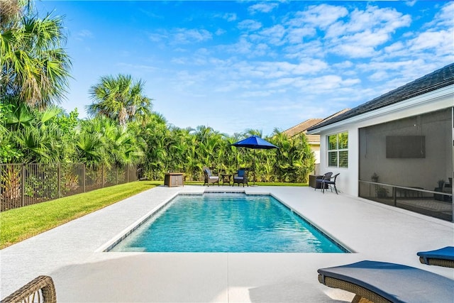 view of swimming pool featuring a patio