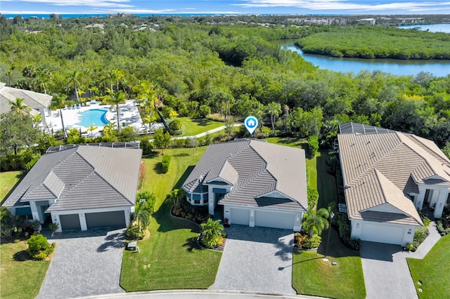 bird's eye view with a water view