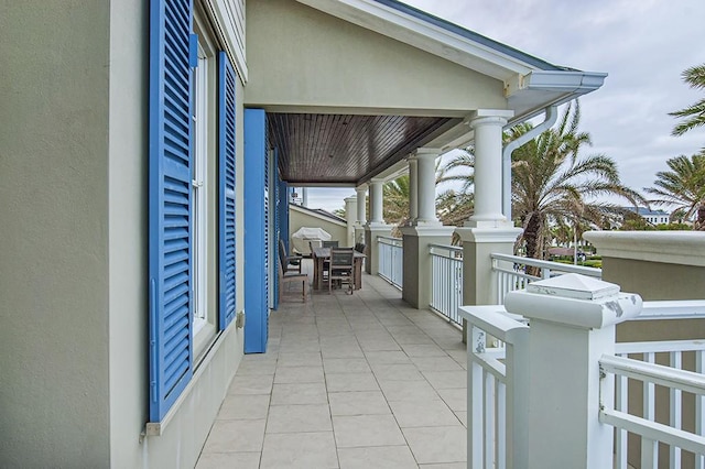 1010 Easter Lily Ln Unit 204, Vero Beach, FL 32963 - photo 3