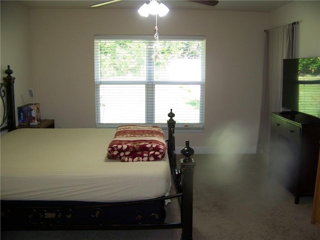 bedroom featuring a ceiling fan