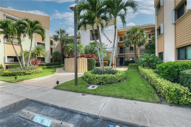 6155 S Mirror Lake Dr Unit 103, Sebastian, FL 32958 - photo 1