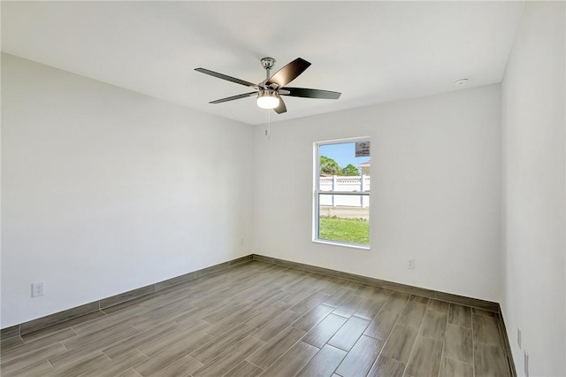 empty room with ceiling fan