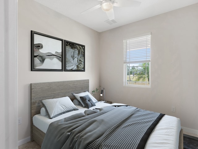 bedroom featuring ceiling fan