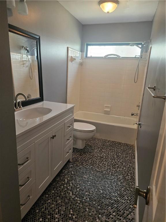 2125 Pine Creek Blvd Unit 104, Vero Beach, FL 32966 - photo 17