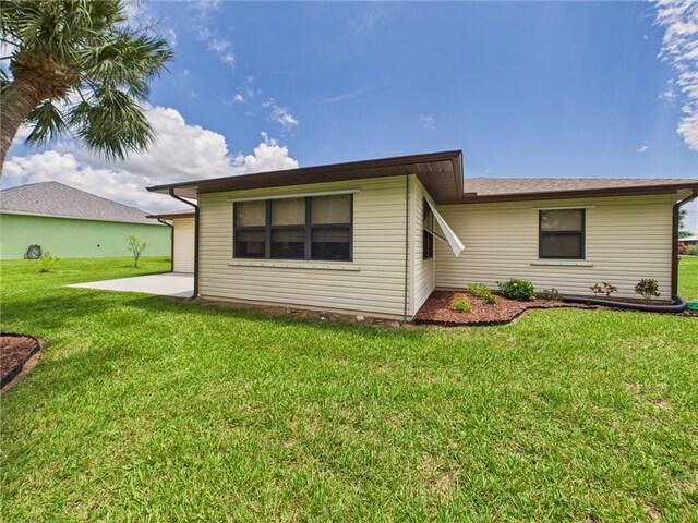 431 Kendall Ave, Sebastian, FL 32958 - photo 28