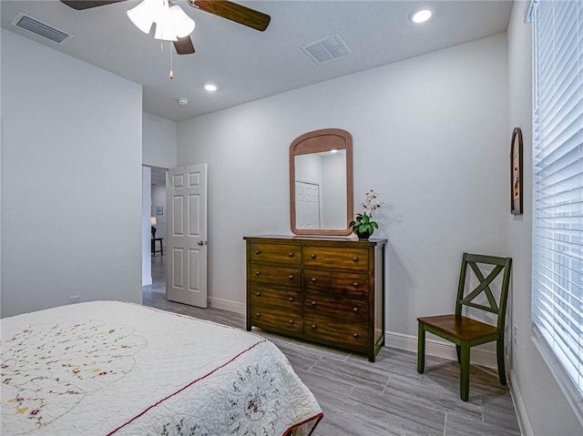 bedroom featuring ceiling fan