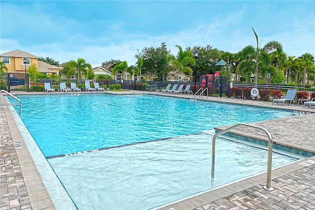 view of swimming pool