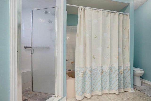 907 Starflower Ave, Sebastian, FL 32958 - full bathroom featuring tile patterned flooring and shower / bath combo with shower curtain