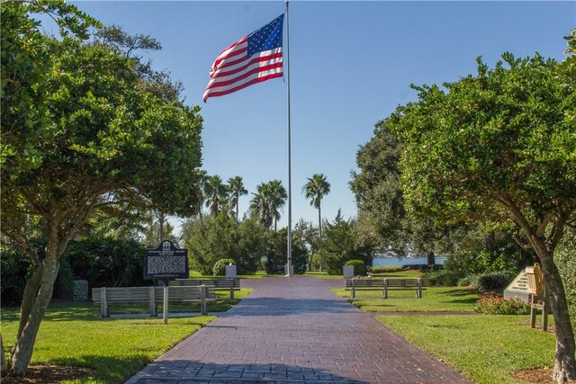 3405 Atlantic Blvd, Vero Beach, FL 32960 - view of decorative road
