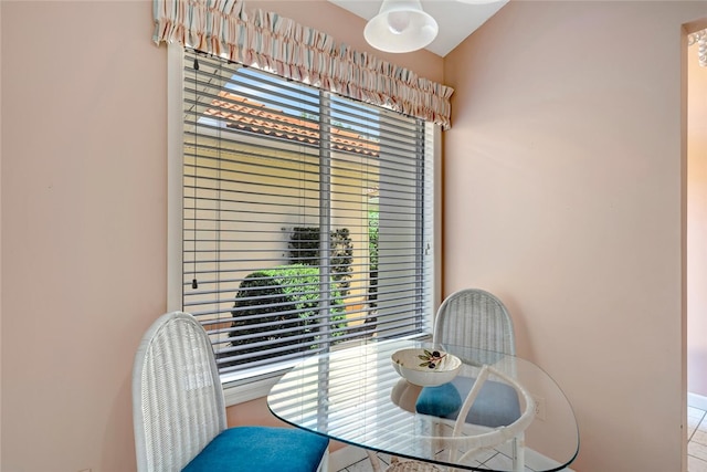 202 N Carmel Ct, Vero Beach, FL 32963 - view of dining space