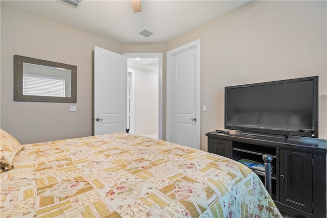 bedroom featuring ceiling fan