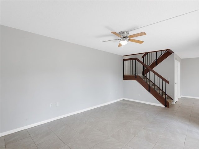 empty room with ceiling fan