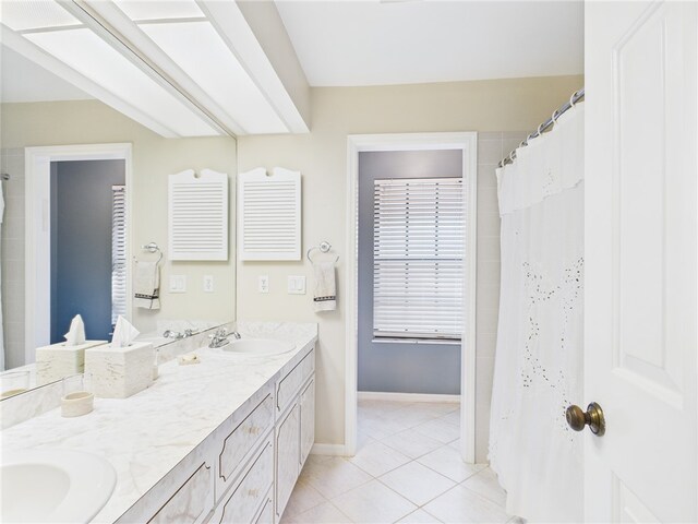 675 Colonial Dr, Vero Beach, FL 32962 - unfurnished bedroom featuring carpet, a closet, and a ceiling fan