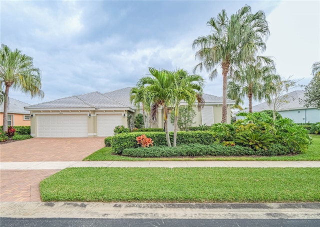 Listing photo 2 for 6400 Monserrat Dr, Vero Beach FL 32967