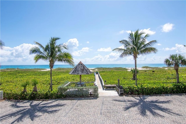 view of home's community featuring a water view