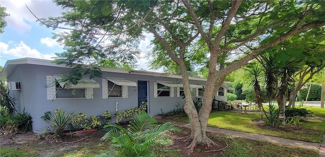 view of front of house with stucco siding