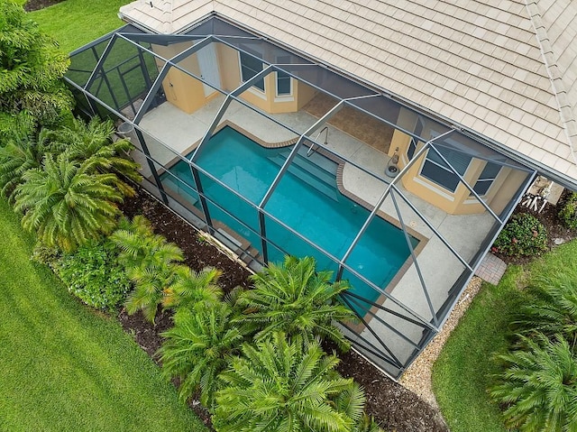4336 Summer Breeze Ter, Vero Beach, FL 32967 - view of subject property with a pool area