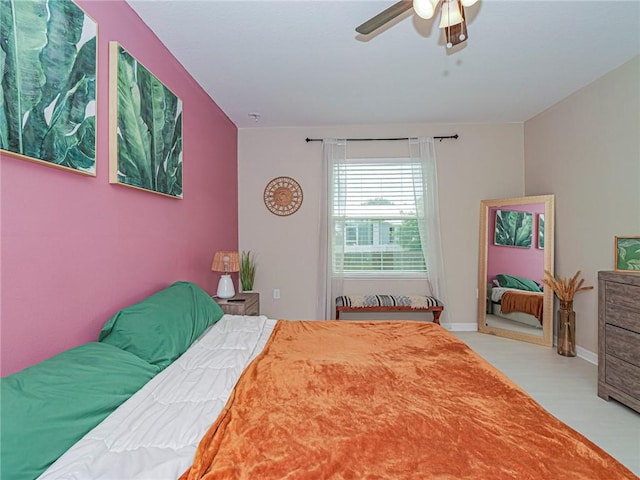 bedroom with ceiling fan