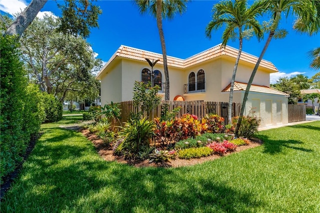1011 Royal Palm Blvd Unit B3, Vero Beach, FL 32960 - view of home's exterior featuring stucco siding and a tile roof