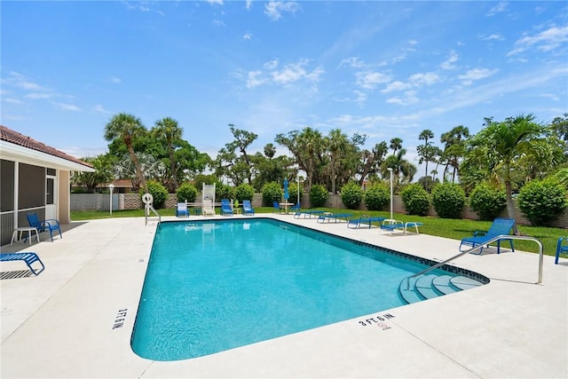 255 Grand Royale Cir Unit 204, Vero Beach, FL 32962 - community pool featuring a patio and a sunroom