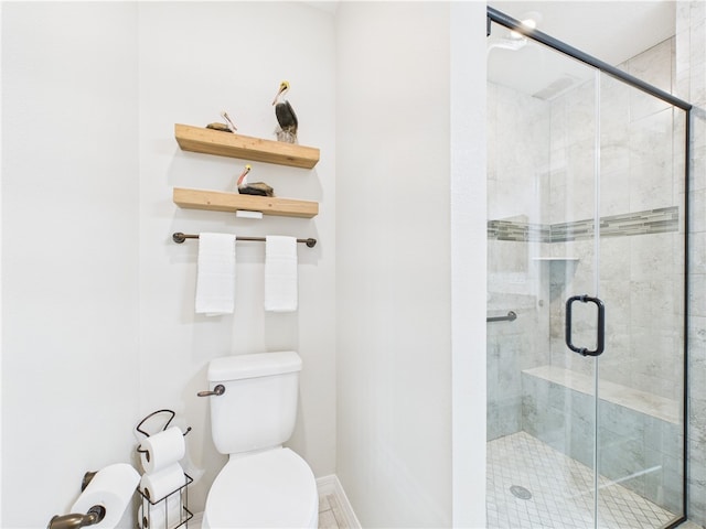 6104 Spicewood Ln, Vero Beach, FL 32966 - bathroom featuring toilet and a shower stall