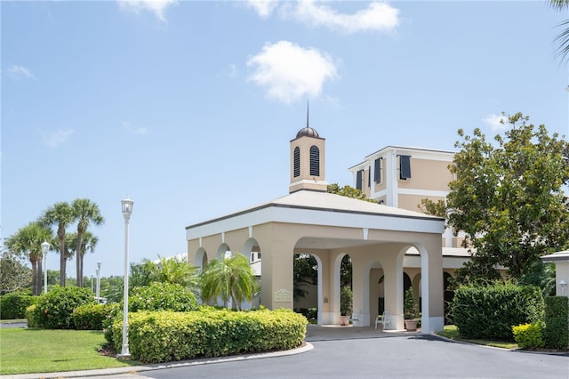 view of building exterior