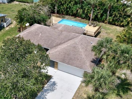 841 Carnation Dr, Sebastian, FL 32958 - view of subject property featuring a pool area