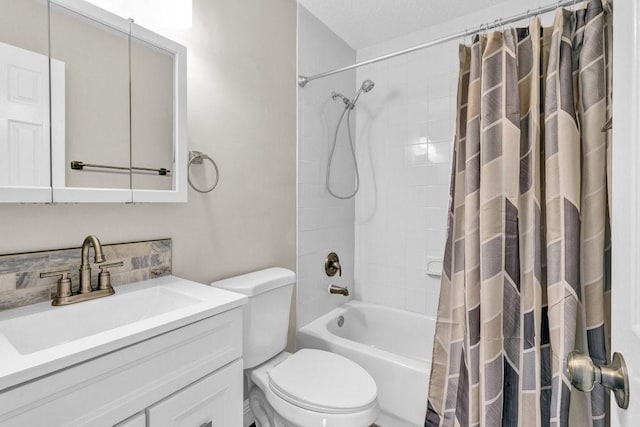 841 Carnation Dr, Sebastian, FL 32958 - full bath with toilet, vanity, and shower / bath combo