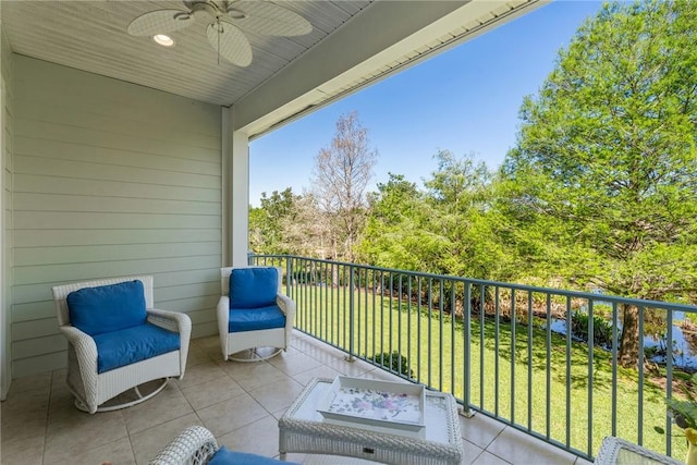 balcony with ceiling fan