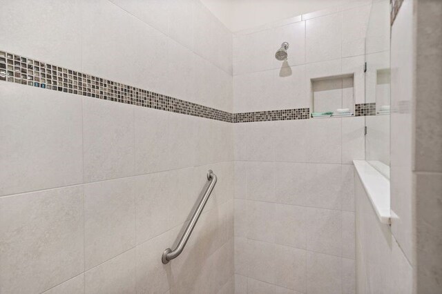 full bathroom featuring vanity, toilet, and shower / bath combo with shower curtain