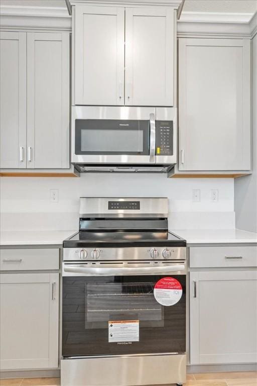 3544 Angler Dr, Fort Pierce, FL 34946 - kitchen featuring stainless steel appliances and light countertops