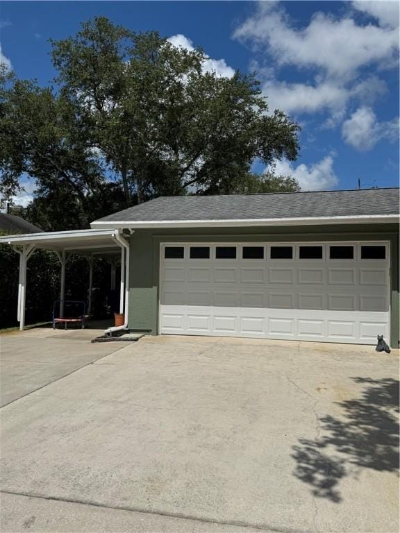 2525 84th Ter, Vero Beach, FL 32966 - garage with concrete driveway