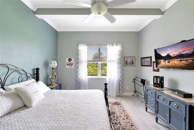 8280 Halbert Ln, Vero Beach, FL 32968 - bedroom featuring crown molding, light wood-style floors, baseboards, and a ceiling fan