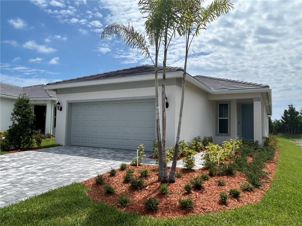 1129 Haven Cir, Vero Beach, FL 32960 - photo 1