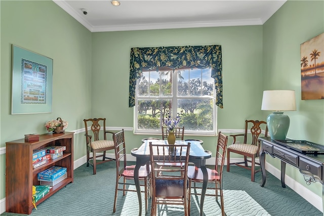 sitting room with crown molding and carpet floors