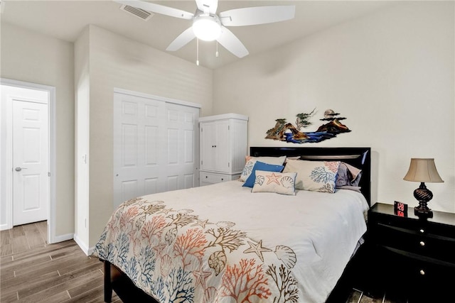 bedroom featuring a closet and ceiling fan