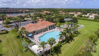 5582 49th Ave, Vero Beach, FL 32967 - view of property location featuring a pool and a large body of water