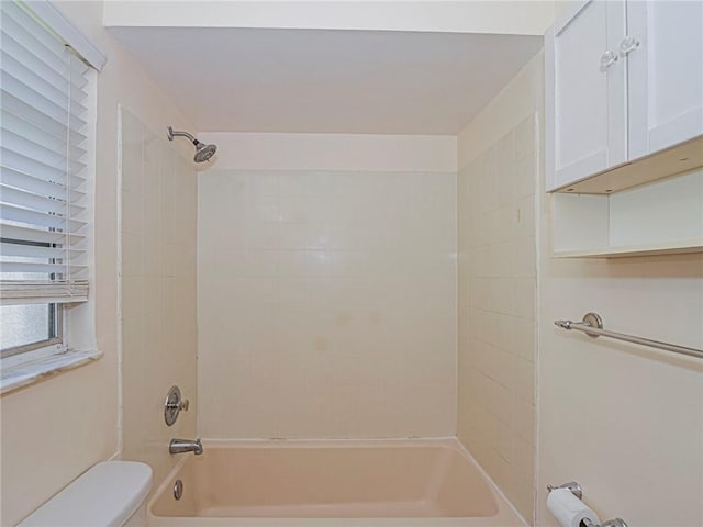 full bath with toilet and shower / washtub combination