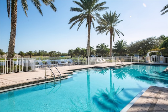 view of swimming pool