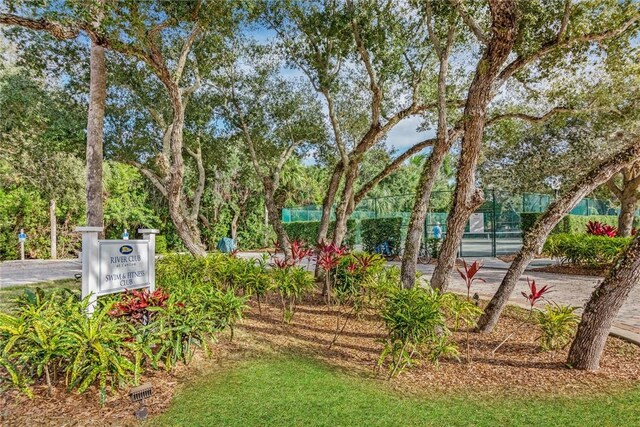 1624 Weybridge Cir, Vero Beach, FL 32963 - view of property's community
