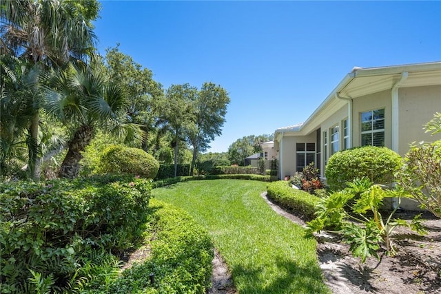 1624 Weybridge Cir, Vero Beach, FL 32963 - view of yard