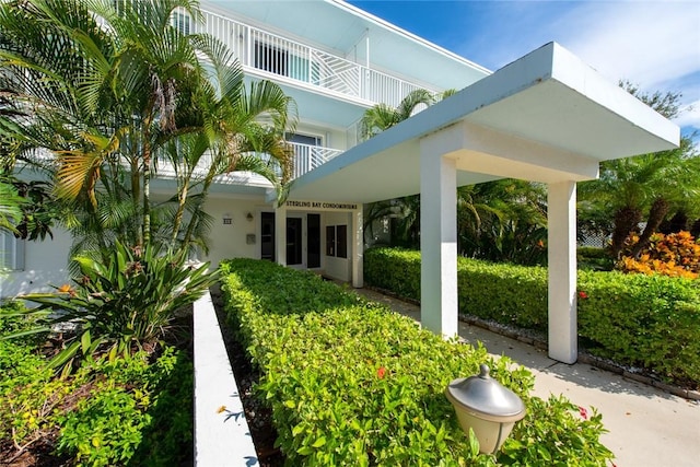 855 Dahlia Ln Unit 304, Vero Beach, FL 32963 - exterior space