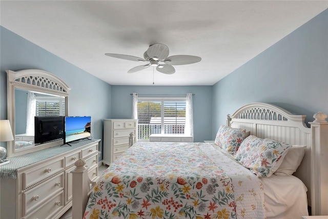 855 Dahlia Ln Unit 304, Vero Beach, FL 32963 - bedroom with ceiling fan