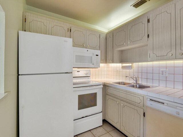 2800 Indian River Blvd Unit 7N, Vero Beach, FL 32960 - photo 9