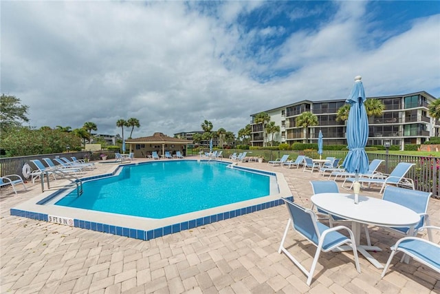 1850 Bay Rd Unit 3G, Vero Beach, FL 32963 - community pool with a patio