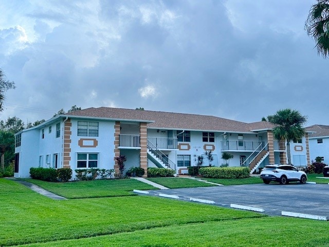 view of building exterior