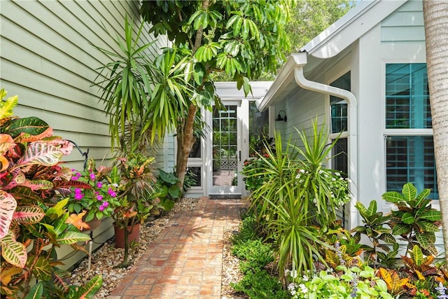 1541 Sabal Ct, Vero Beach, FL 32963 - view of property entrance