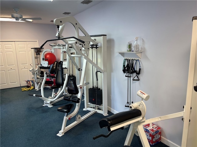 exercise room featuring ceiling fan